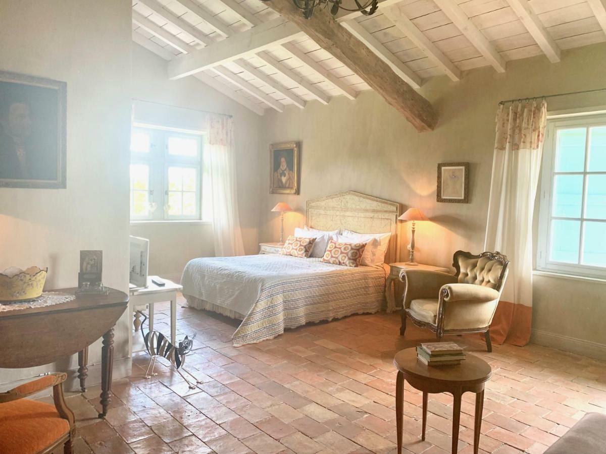 Les Volets Bleus Bed & Breakfast Arcangues Luaran gambar