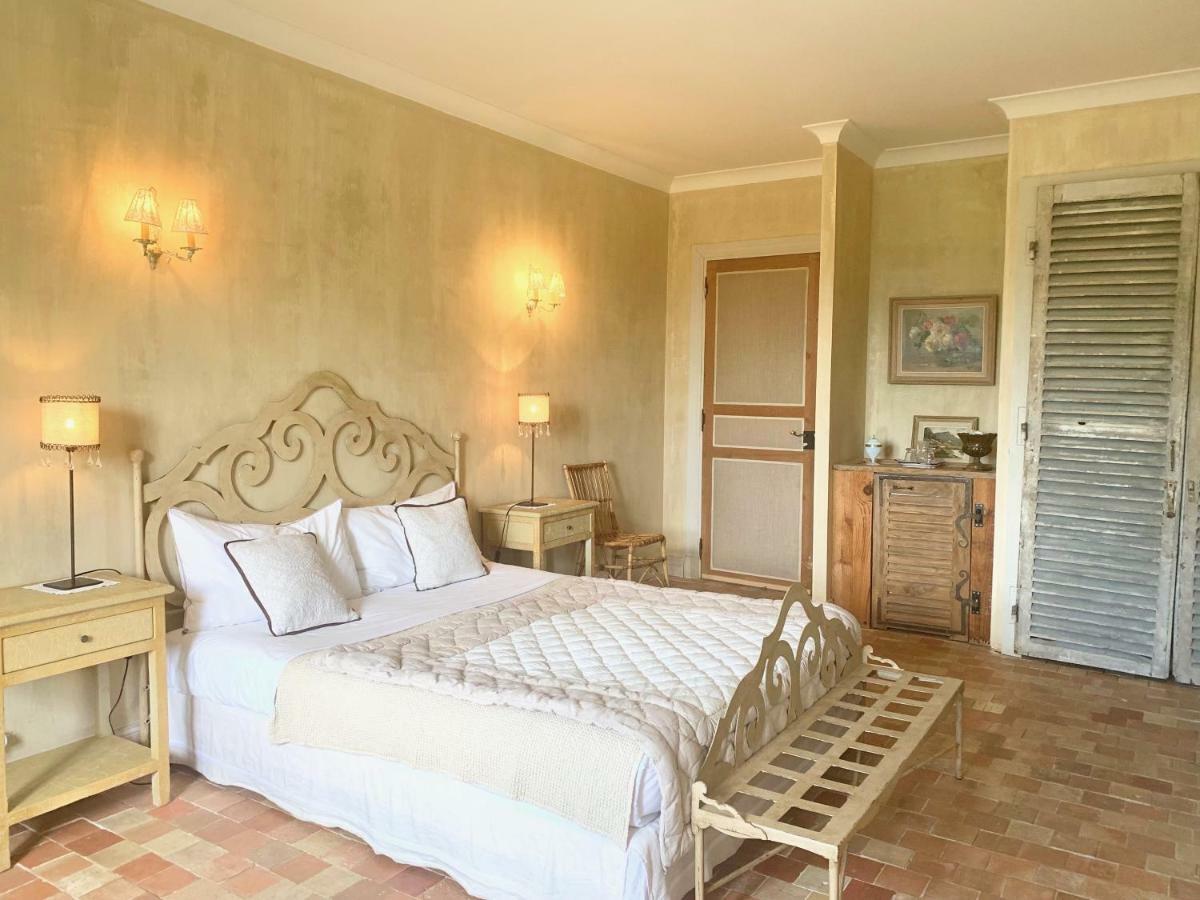 Les Volets Bleus Bed & Breakfast Arcangues Luaran gambar